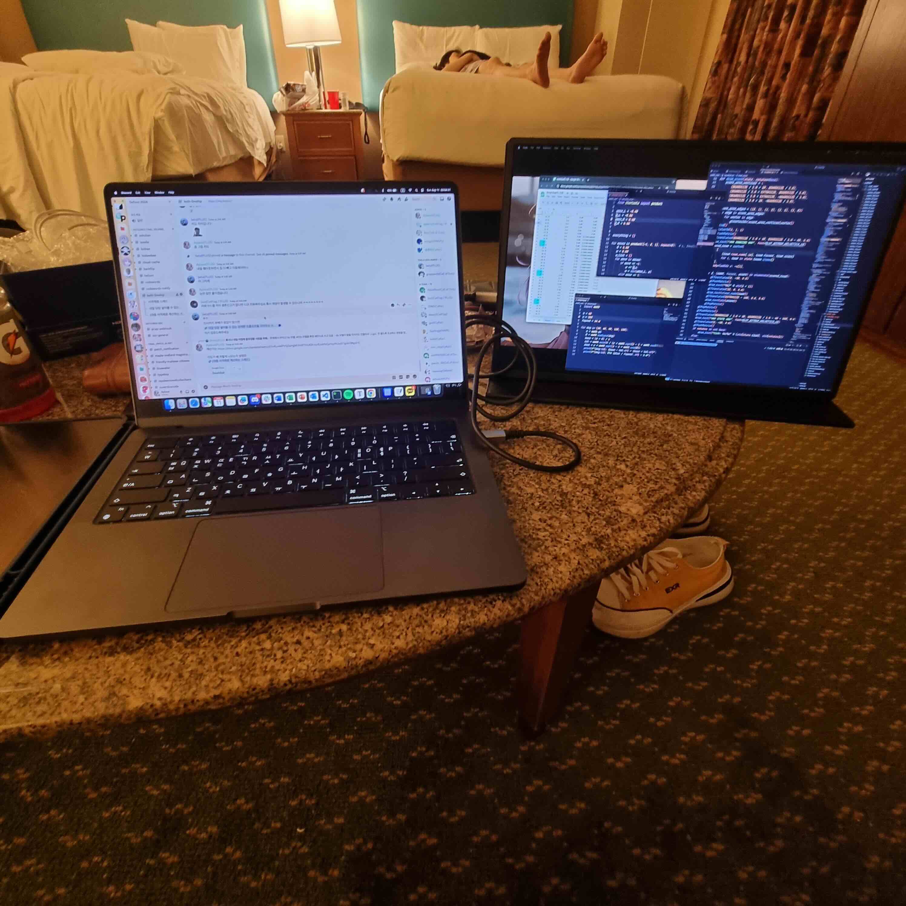 4AM Hotel
